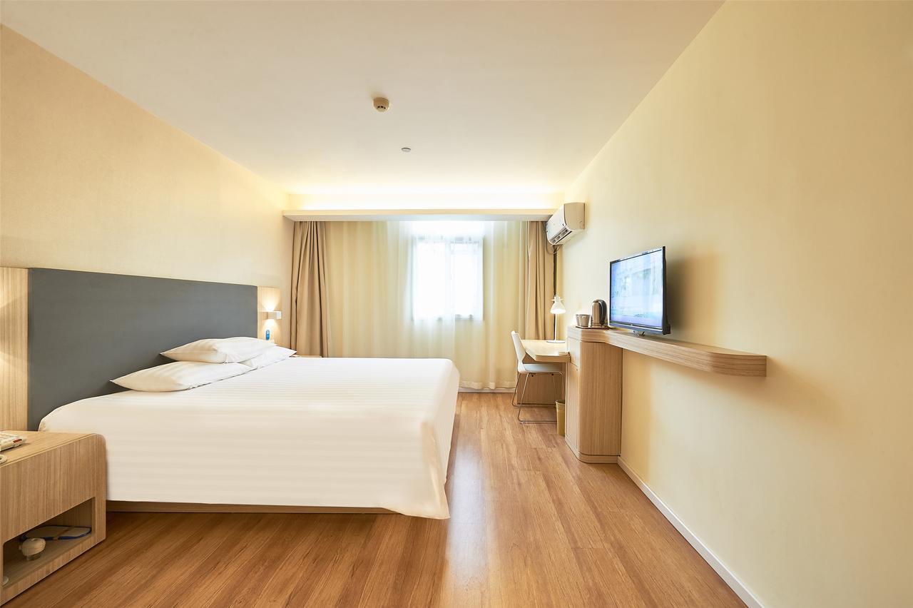 Hanting Hotel Shanghai Pudong Airport Zhuqiao Exterior photo